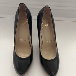 Christian Louboutin platform pump size 38